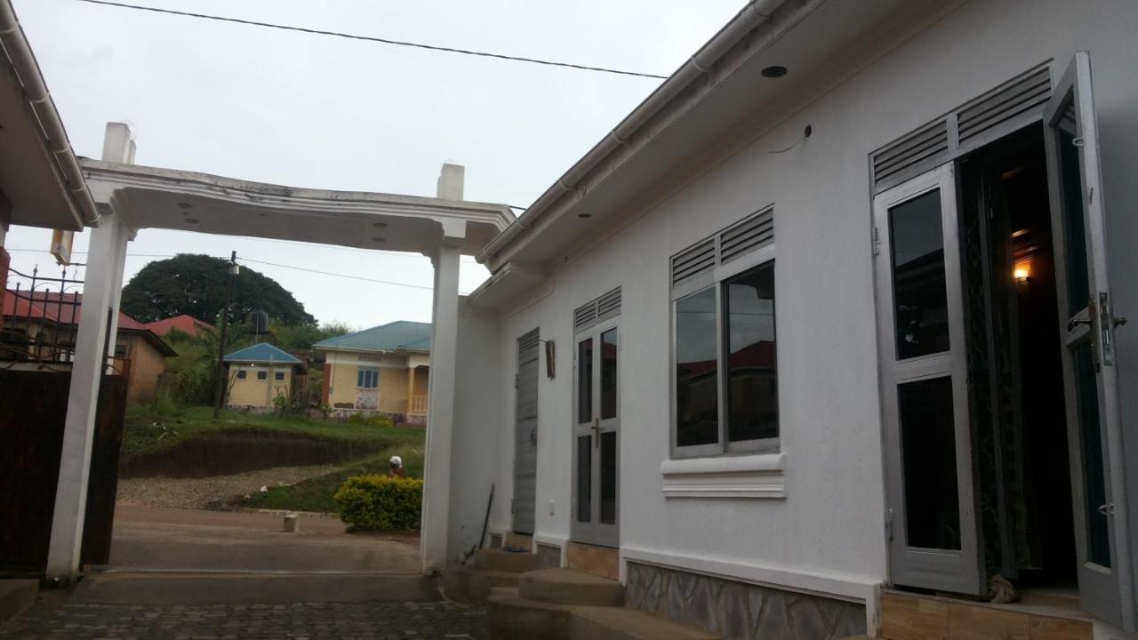 Rock Shadow Hotel Koboko Exterior foto