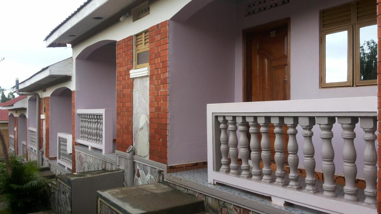 Rock Shadow Hotel Koboko Exterior foto